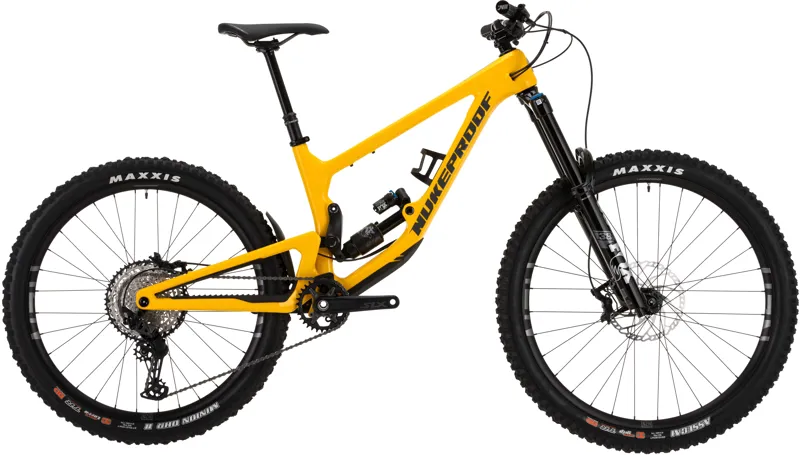 2022 Nukeproof Giga 297 Elite Carbon Mountain Bike Size Large in Yellow